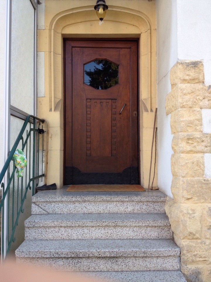 porte entre╠üe8